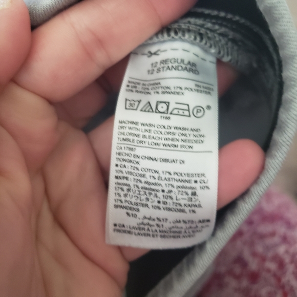 Mid rise Rock Star grey fade out skinny jeans - Picture 3 of 5